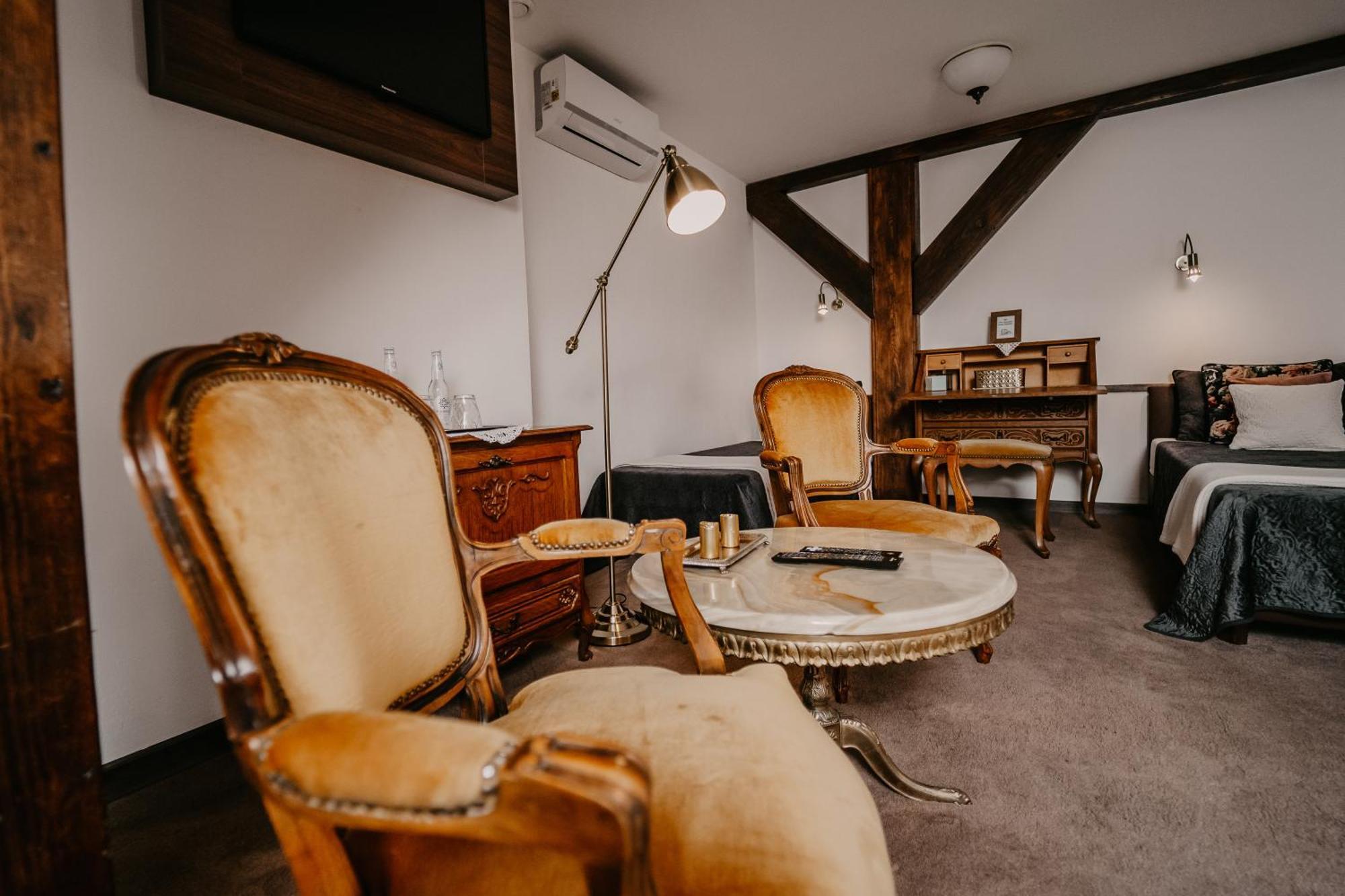 Vila Stary Mlyn W Brzeznicy Brzeznica  Exteriér fotografie