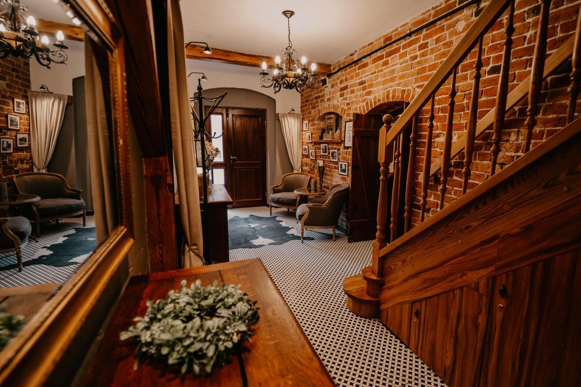 Vila Stary Mlyn W Brzeznicy Brzeznica  Exteriér fotografie