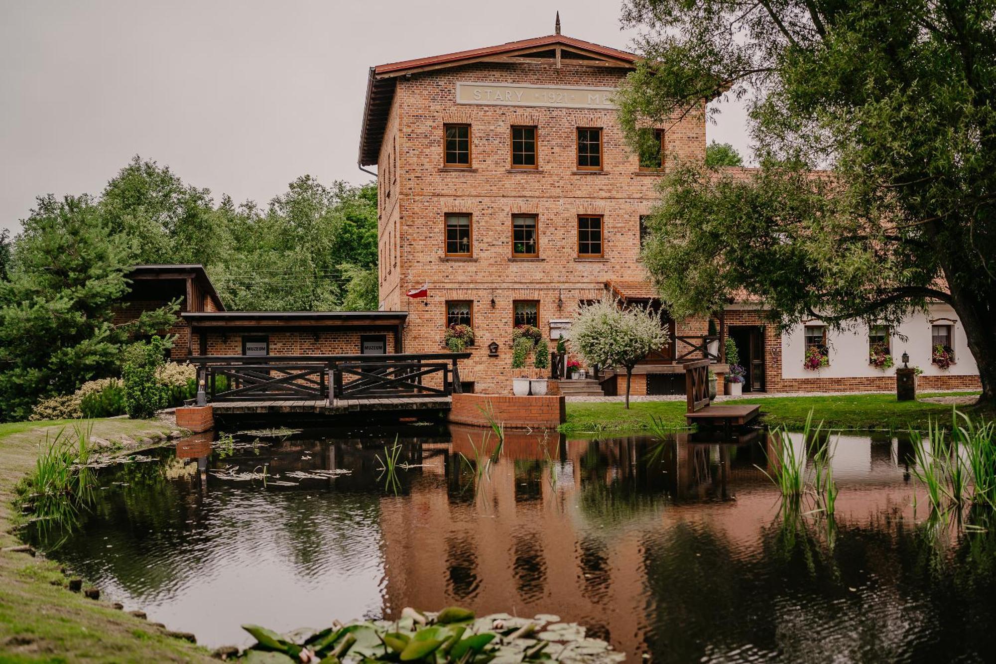 Vila Stary Mlyn W Brzeznicy Brzeznica  Exteriér fotografie